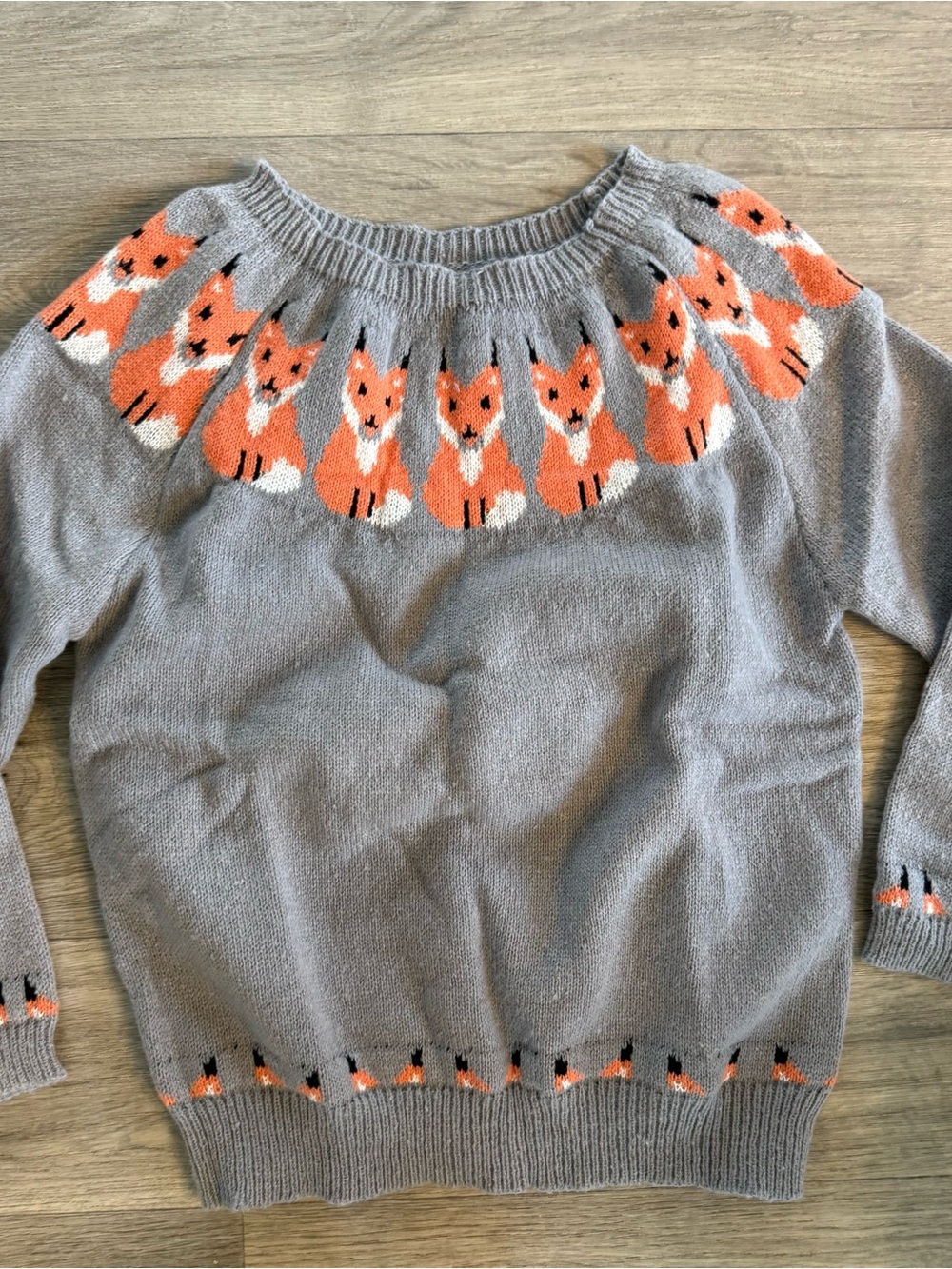 Fox cozy sweater - Picture 2 of 5